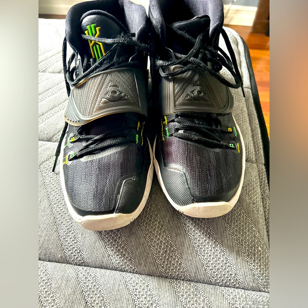 Kyrie 6 Shutter Shades Basketball Sneakers size 10.5
